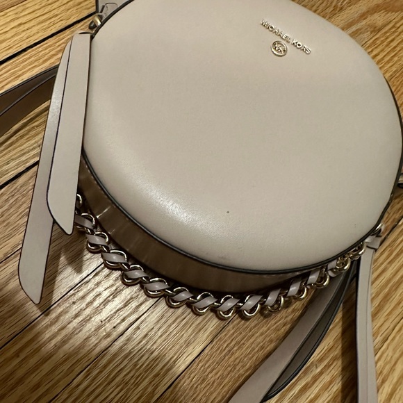 Michael Kors Bag Delancey Md Circle x-Body Leather Soft Pink, good condition - Picture 4 of 8